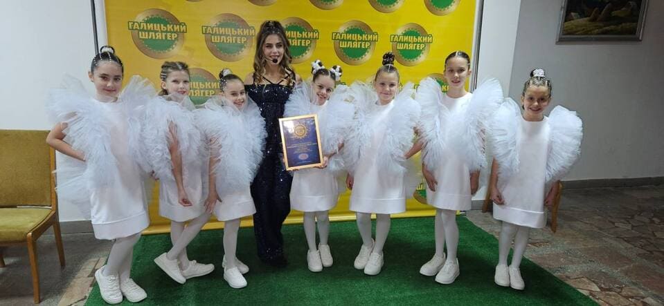 Гурт «Вільні» на зйомках Різдвяного концерту, проєкту «Галицький шлягер».